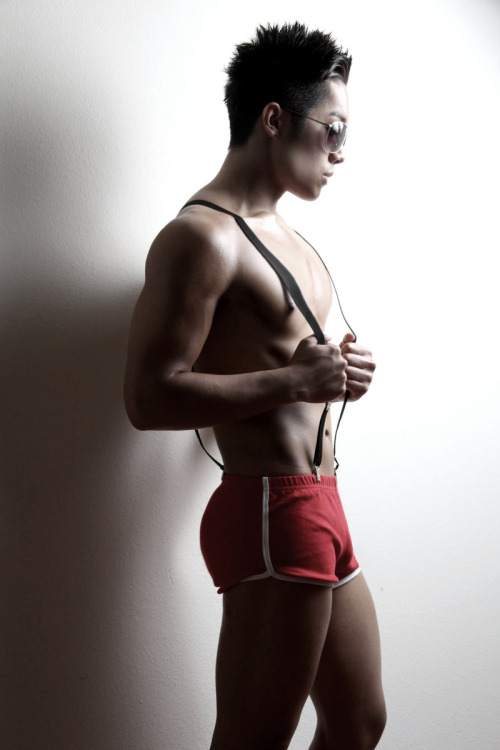 Porn photo Super HOT Asian-American Model, Andrew Chun