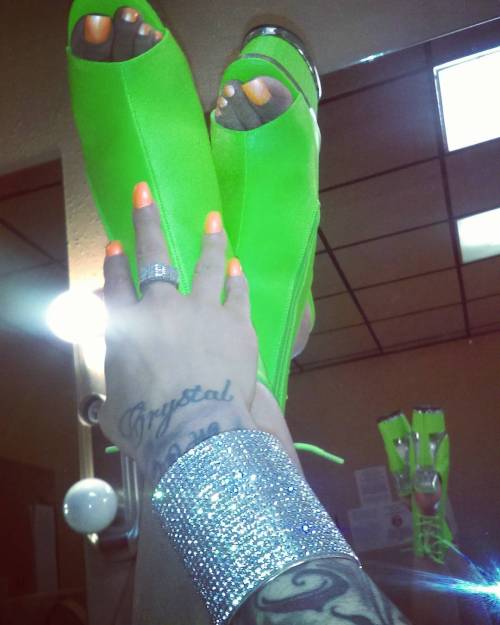 candycaine512:  #ExpensiveTaste #CrystalCaine can’t complain 