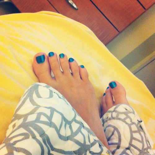 pedicuredsexy:  @pedicuredsexy<3 <3*13000+Followers 4500+Posts* 