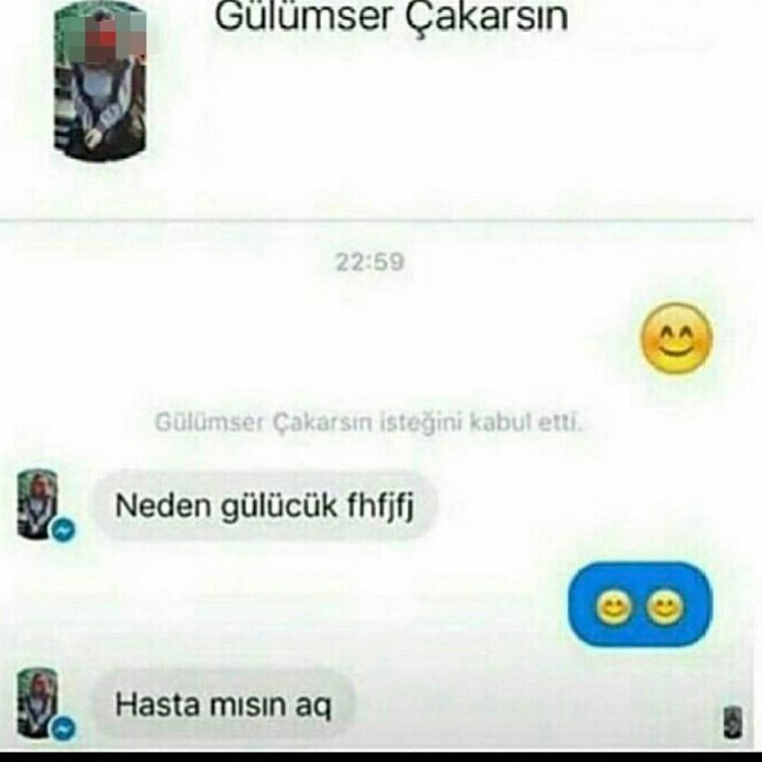 Gülümser...