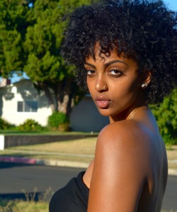 dopest-ethiopian:  chocolatecakesandthickmilkshakes: