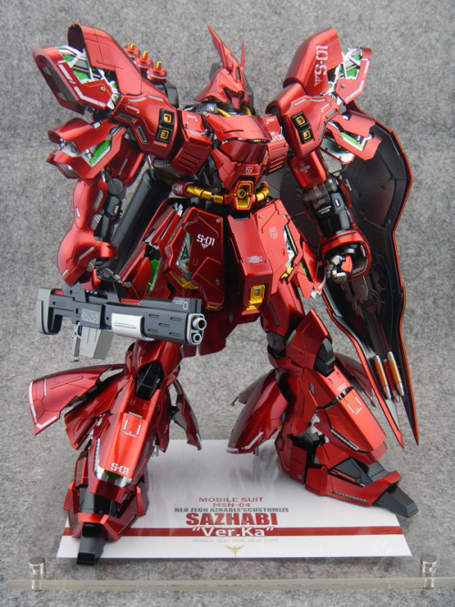 Model: Master Grade 1/100 Sazabi Ver.KaModeler: qq854171550Buy Now: Click here to order from Amazon.