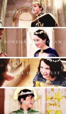 achillia0:  Narnia Kings and Queens are the Howgarts :D 