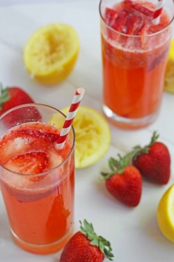 fattributes:  Strawberry Lemonade 