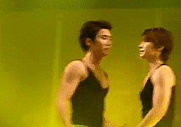 o0obabyhaeo0o:  When Eunhyuk is jealous ;D 