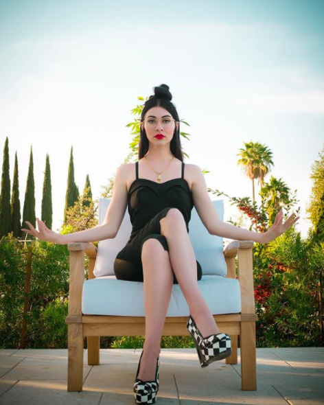 cutegirloftheday:  Cute girl of the day is Qveen Herby!