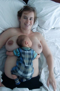 wankarama:  Homemade: Big saggy breasted preggo