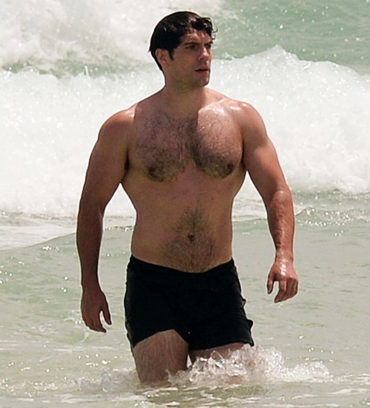 celebrityboyfriend: Henry Cavill &amp; his SUPER Bod at Miami Beach Jfpb