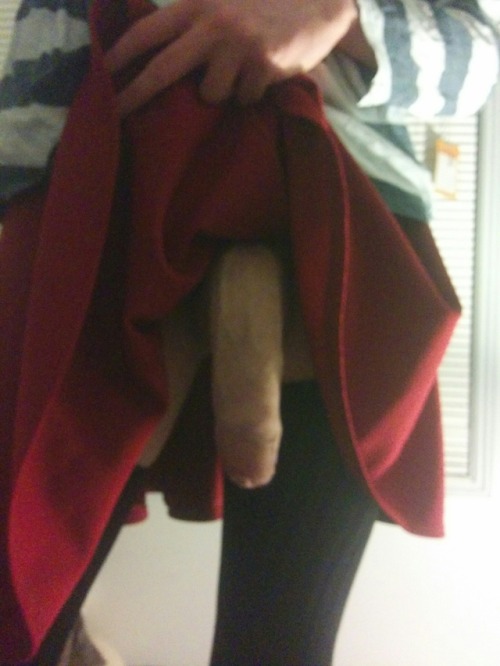 buttbuttydress:  Bad skirt pics boiiiiii
