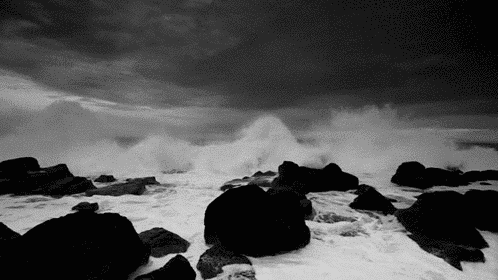 signorwolf:  &ldquo;Come può uno scoglio arginare il Mare?&rdquo; Battisti