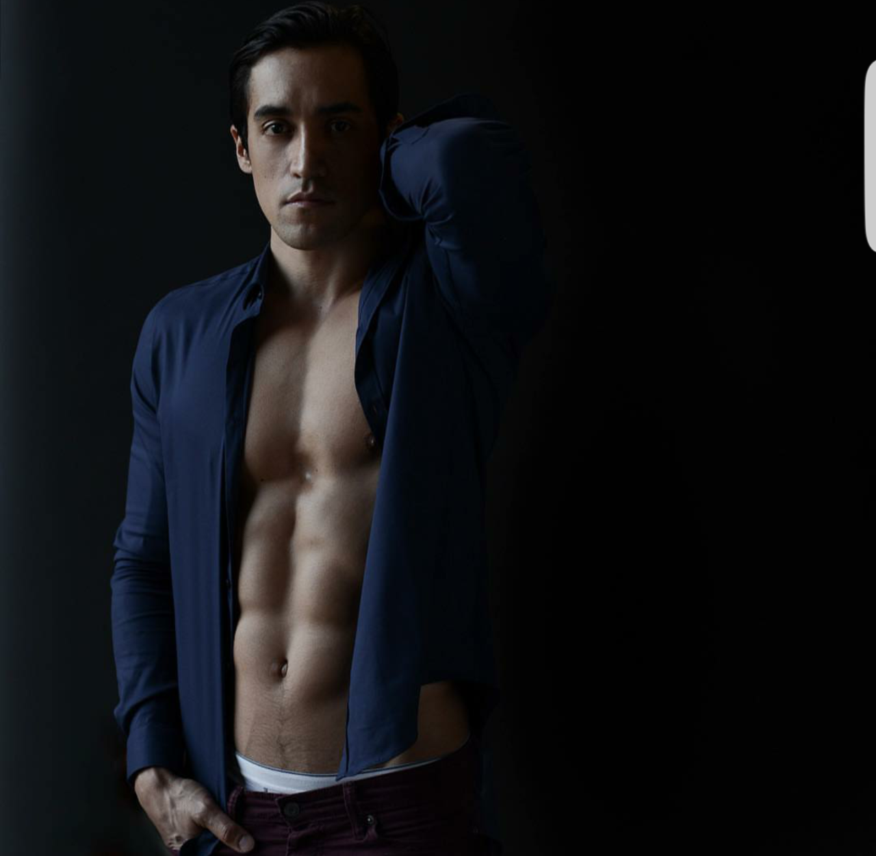 male-celebs-naked:  Keahu Kahuanui 