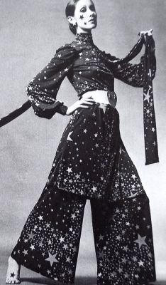 vintagefashionandbeauty:Vogue, 1968