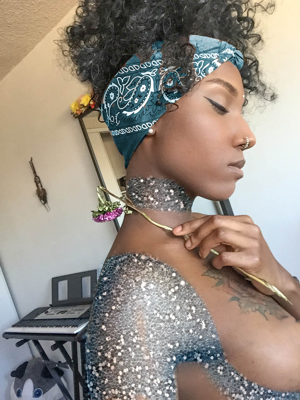 jxnchuriki:  barelypervrted:  @jxnchuriki you are the glitter princess.  Stardust