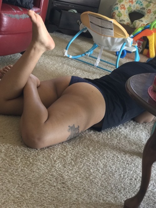 blackhispanicandhorny: Bout to beat that shit like a tambourine.