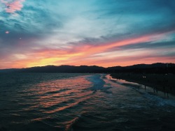 0rellana:Sunset today at Santa Monica Pier