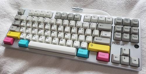 yournewkeyboard:“Retro vibes~” via u/Dr_Bond