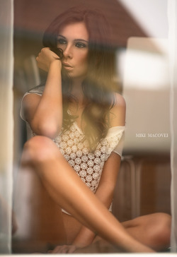 photografiae:  Thinking of summer by MikiMacovei || http://ift.tt/1KEfSP0