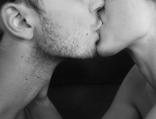 thats-fuckinhot:  hisfuckinhotpet:  *Muah* Good morning, Sir ❤ I miss you sooo