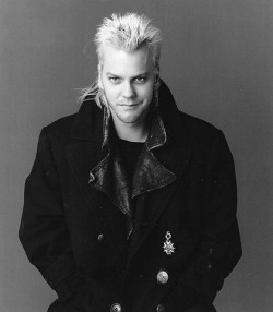 80slove:  Kiefer Sutherland in The Lost Boys 