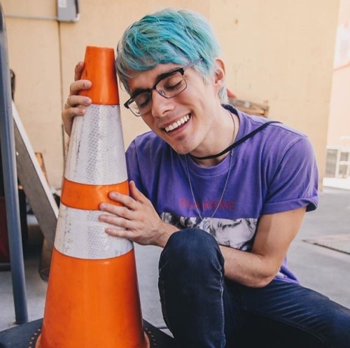 pictures of awsten that i find adorable