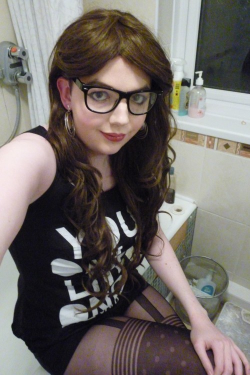 lucy-cd: Pictures New tights, prefer my stockings but this is still a cute outfit <3 