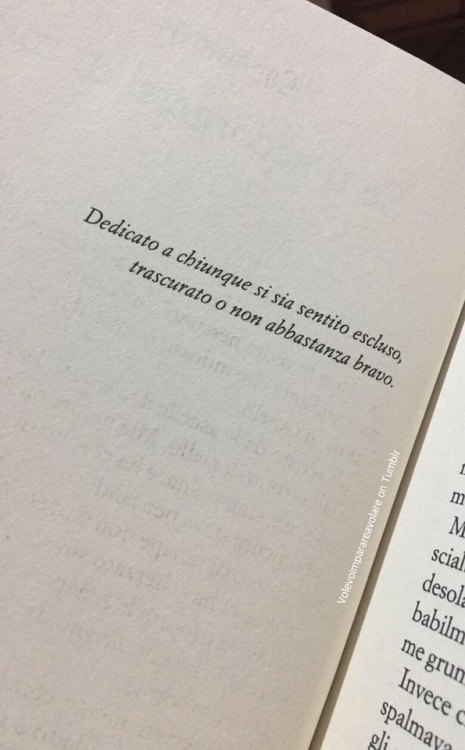 volevoimparareavolare: Il titolo del libro è SE TI ACCORGESSI DI ME.  L’autrice si chiama Sharon Hus