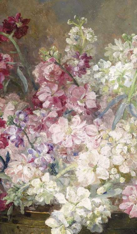 inividia:Colors (detail) Kupferschale mit weißen und rosa Blumen gefüllt, c. 1940. Marie Egner