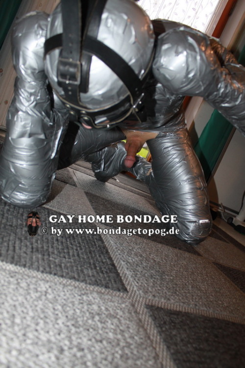 https://lovetapebondage.tumblr.com/post/102352062941