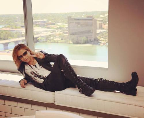 the-secret-life-in-asia: Yoshiki