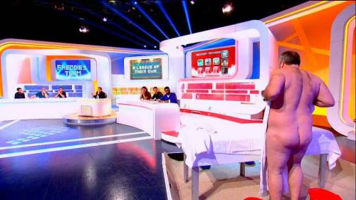 bigmenoftvandfilm: bigmenoftvandfilm:  Neil Razor Ruddock on A League of their Own   And here’