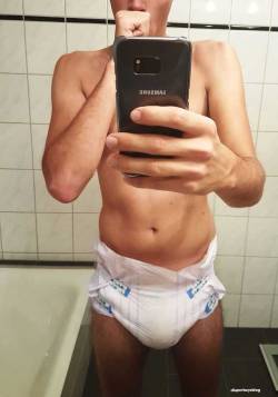 diaperboysblog:  Hey folks, after some “diaper time-out”, I’m back again padded and wet as it should be;)