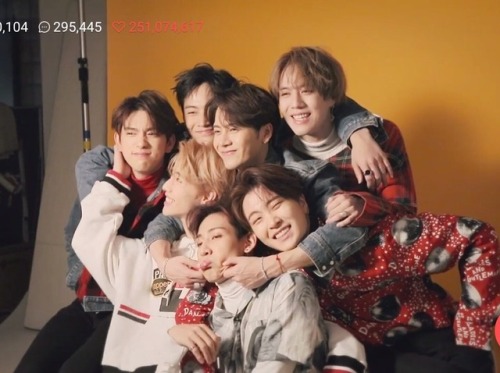 I LOVE MY FAMILY SO MUCH