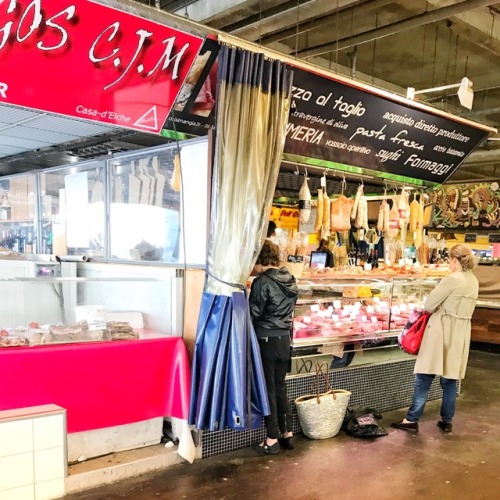 Marché des Capucins, Bordeaux, 2017.