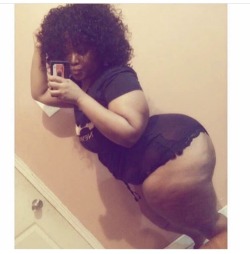 dinky1975:  dolemite666:  turntup69:  Stacked !!!! That azz tho.. 😳  💃OhhhWeee®  Perfect 