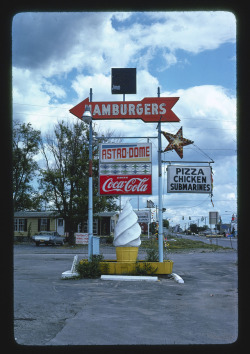 fuckyeahvintage-retro:  Drive-In, Plattsburgh, New York, 1976 © John Margolies