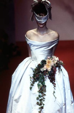 fuckrashida:Vivienne Westwood Spring/Summer 1997