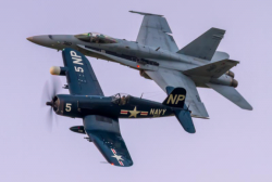 alibabe48:gunboatguy:Two generations 🛩  …🕉 Love the Corsair, one of my favorite birds! 