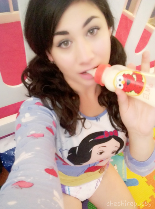 cheshirepussy:  Hi, I’m Cheshire 💕🍼  come play with me at clips4sale.com/88720