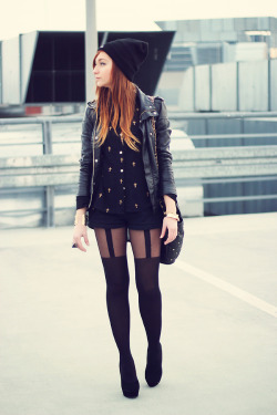 fashion-tights:  Triangle cross. Via Alice Cross.
