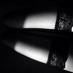 Blackobsessed:#Blvck #Style #Legs #Lace #Kneesocks