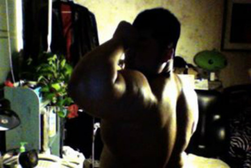 Oooooh that chest! <3
