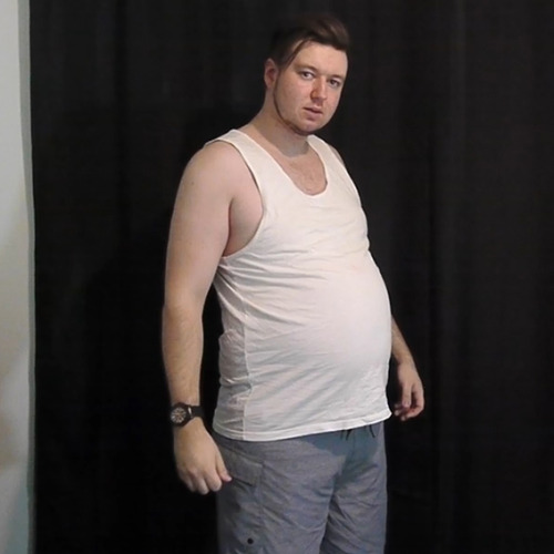 danpizzaboy:  Does this tank make me look Fat?New Updates on my Patreonhttps://www.patreon.com/DanPizza