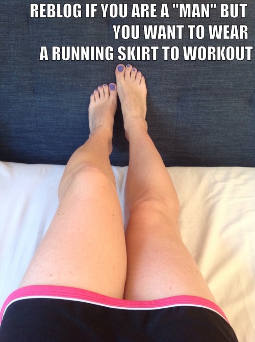 rosacrossdresser: trnyluver81: I do I want the most revealing outfit to workout in