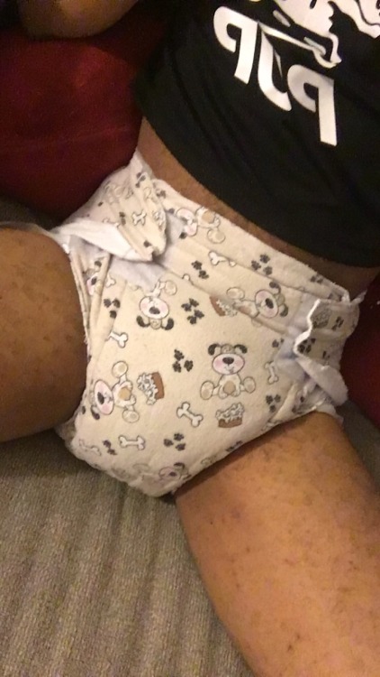 lockedandpadded:  My friend said I should replace my briefs with diapers for a little bit  If this gets 50 REBLOGS by 11:59 EST  I’ll try going 24/7 for a week :) 