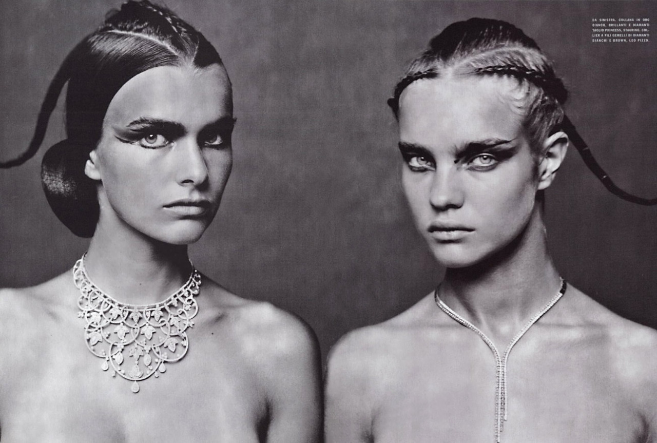 kradhe:    Filippa Hamilton and Natalia Vodianova by Paolo Roversi for Vogue Italia