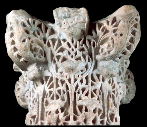 artofthedarkages:“Columns from an Umayyad Palace at near Cordoba”Two column capitals, on