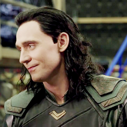 Loki/Tom Hiddleston icons if you use it on twitter give credit to shannxnleto