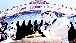 anakinskywkler:Darth Vader goes Disneyland.