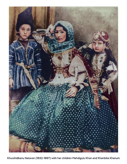 Traditional Azerbaijani clothingGeleneksel Azerbaycan Türk kıyafetleri