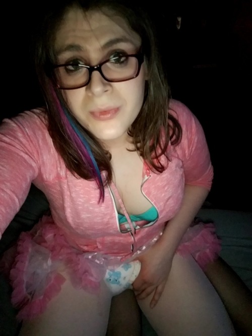 sophias-ageplay:  The best part about Zoey, even when I’m needed to take on a dom role, she still lets me dress as cute as I want. I felt adorable tonight. **Please don’t delete captions**||-18  ONLY-||-Please reblog & follow-||-Wishlist-||